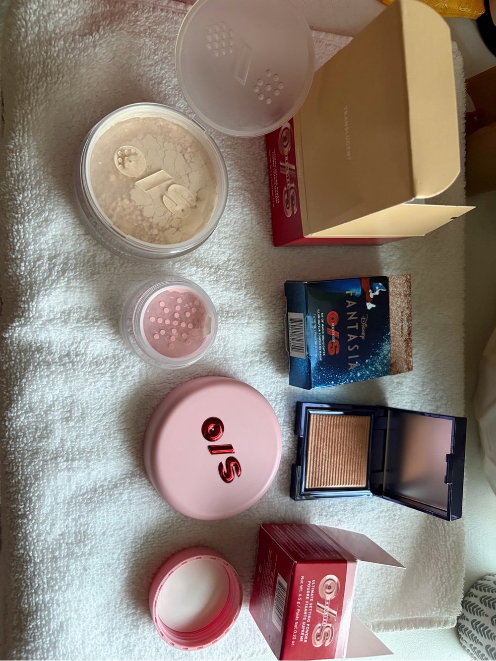O/s full size translucent Powder, travel ultra pink Disney lmtd ed highlighter